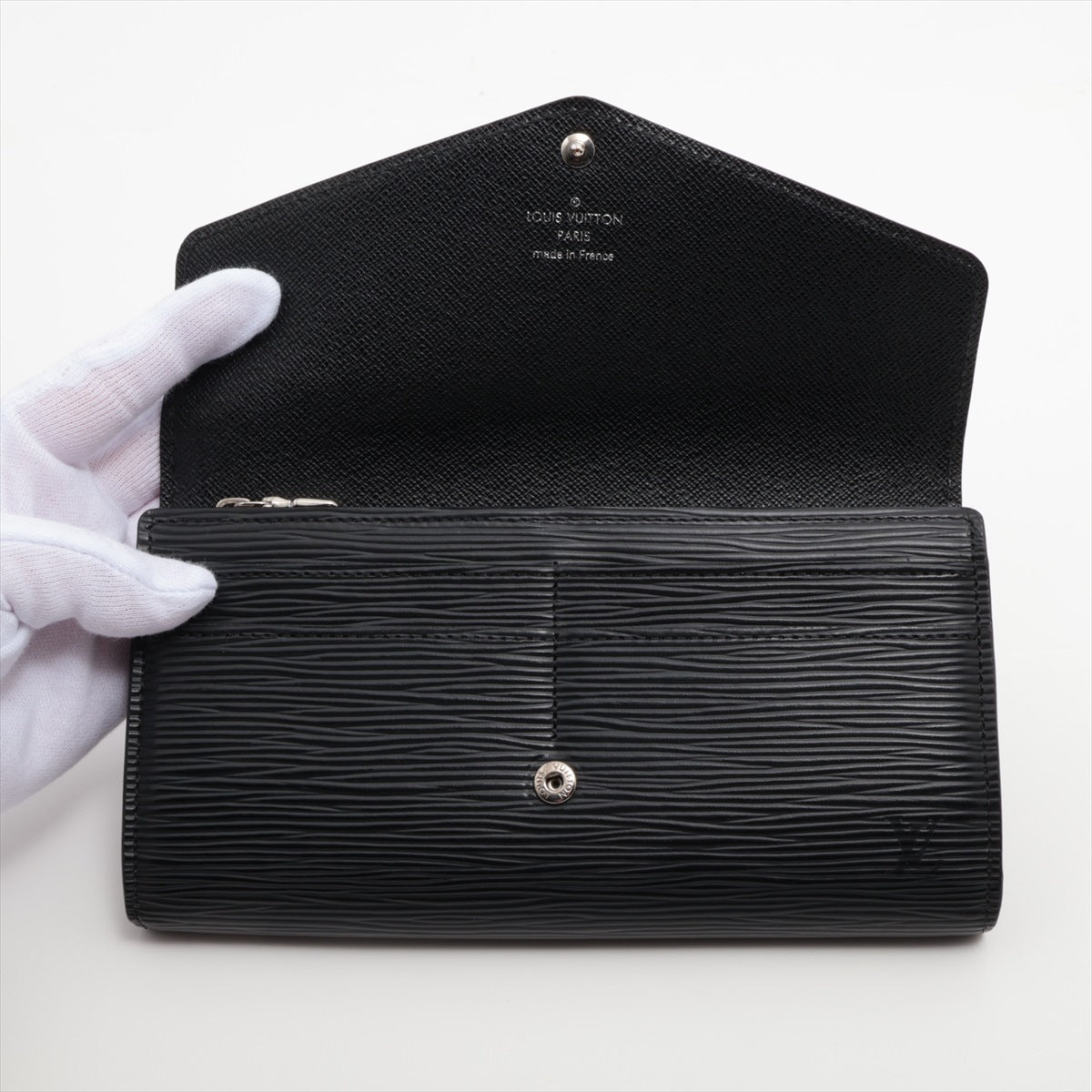 Louis Vuitton Epi Portefeuille Sara M60582 Noir Long Wallet