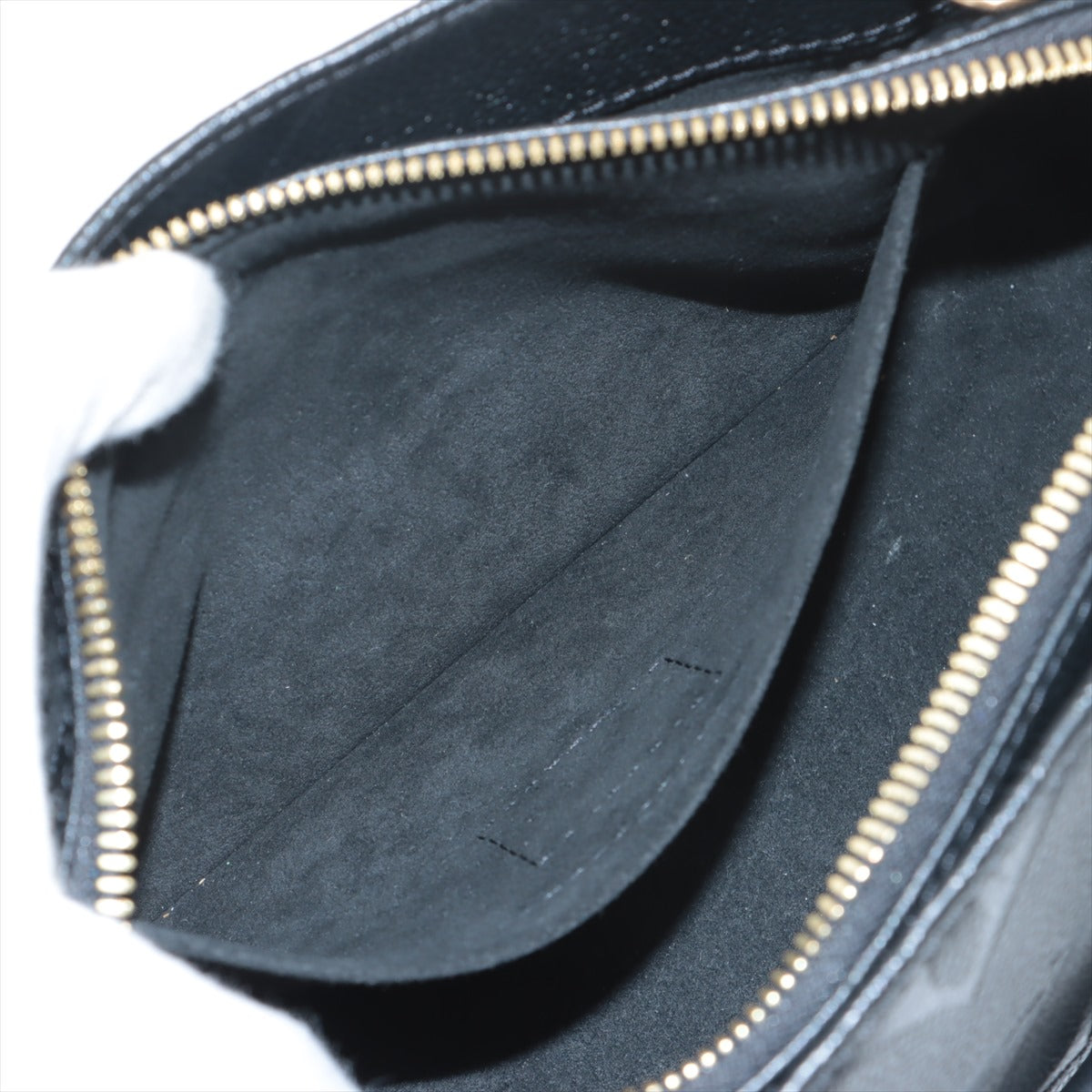 Louis Vuitton Empreinte On the Go EW M23640