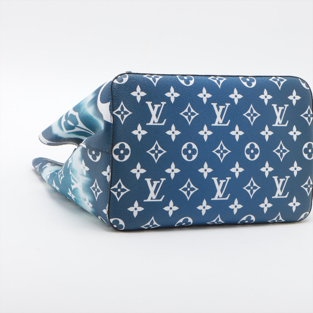 Louis Vuitton LV escale Neonoe M45126 SP5119
