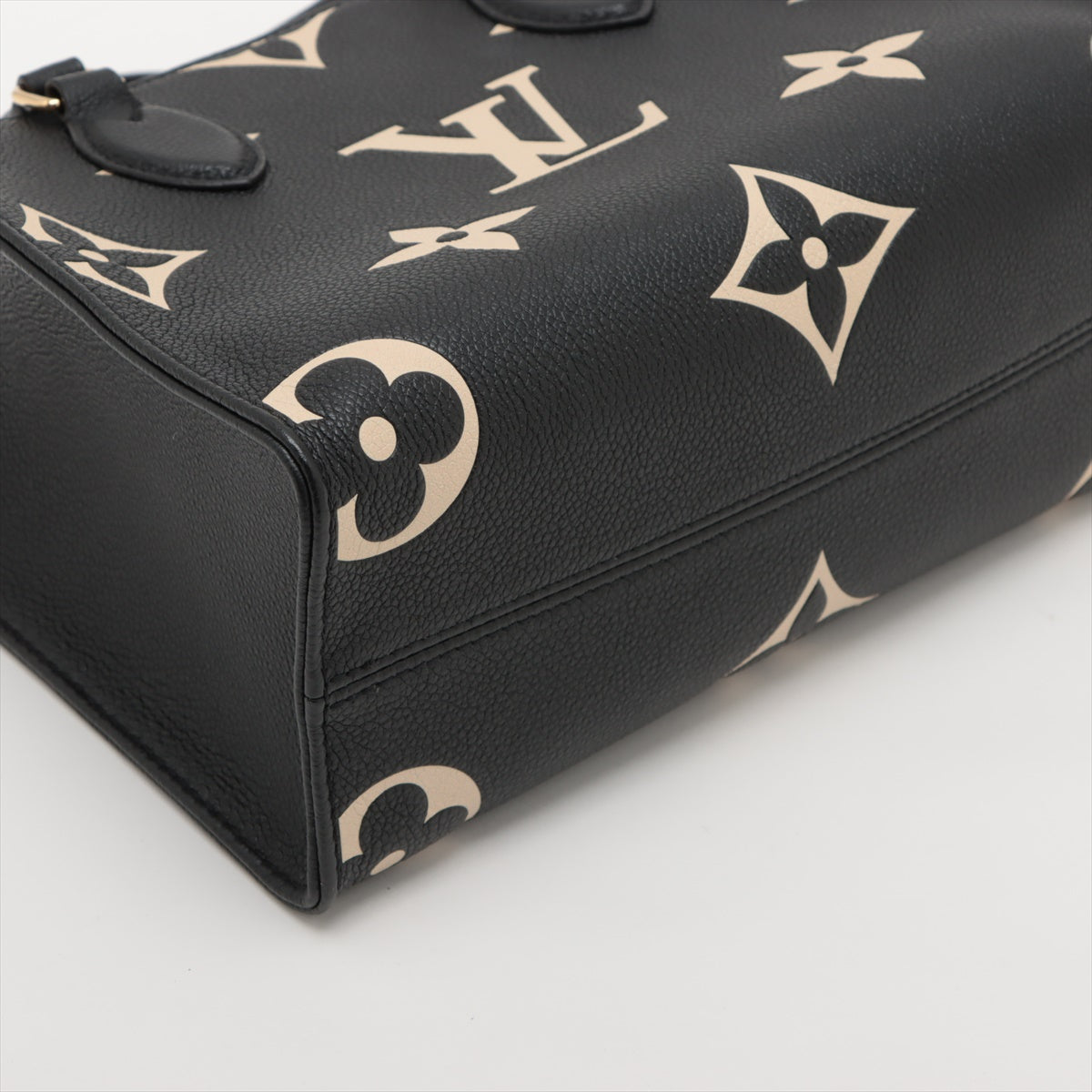 Louis Vuitton bicolor monogram empreinte On the Go PM M45659