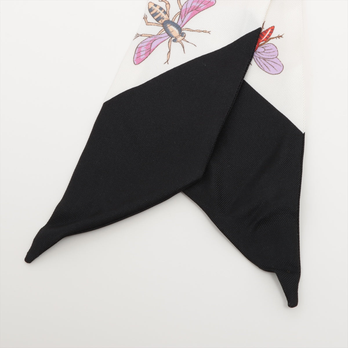 Gucci 406206 Neck Bow Scarf Silk Black × White