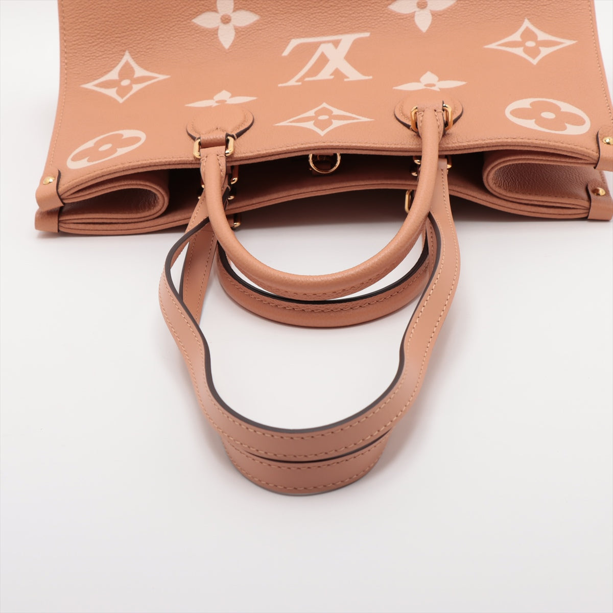 Louis Vuitton Monogram Empreinte On the Go MM M45982