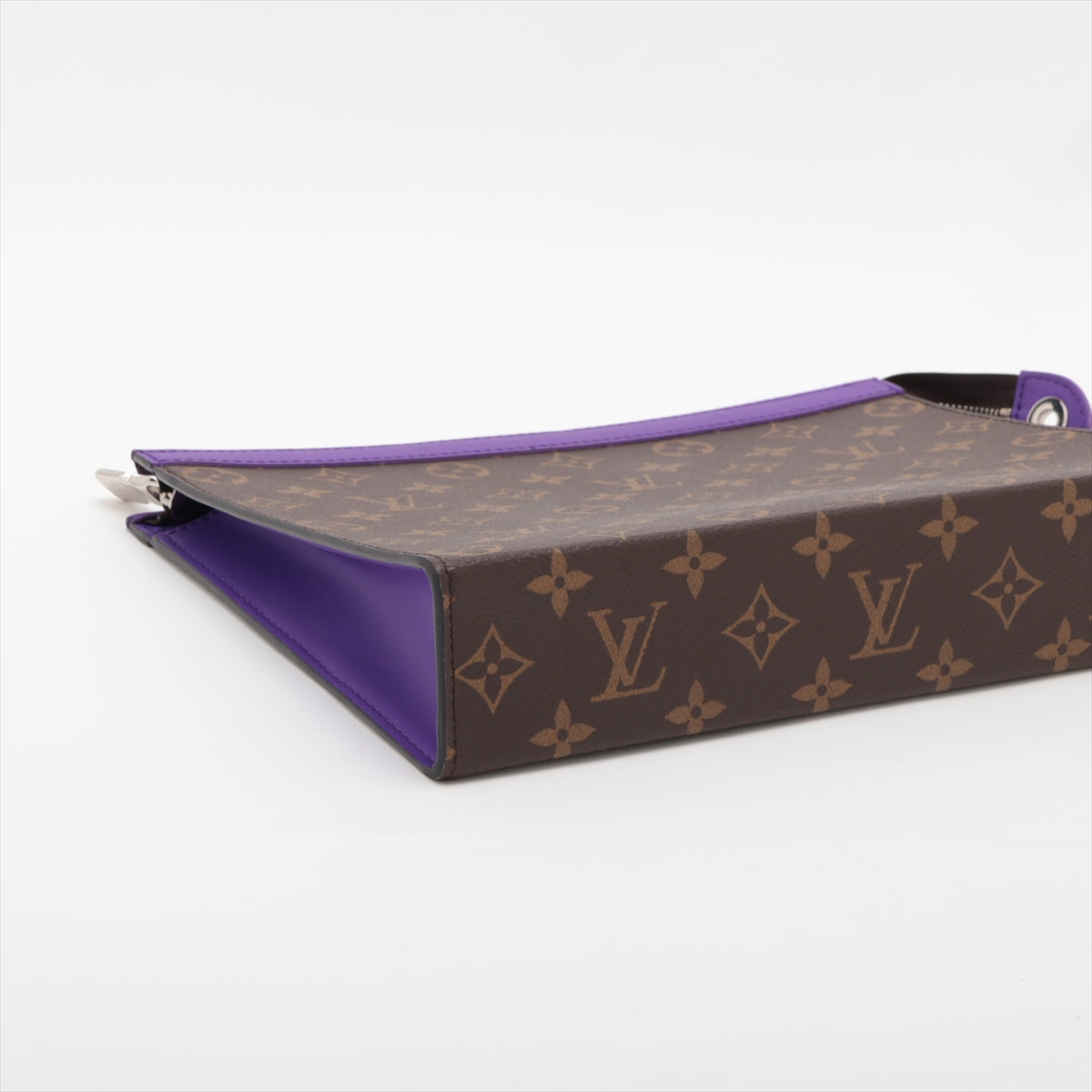 Louis Vuitton Monogram Macassar Pochette VOIYAGE MM M82859