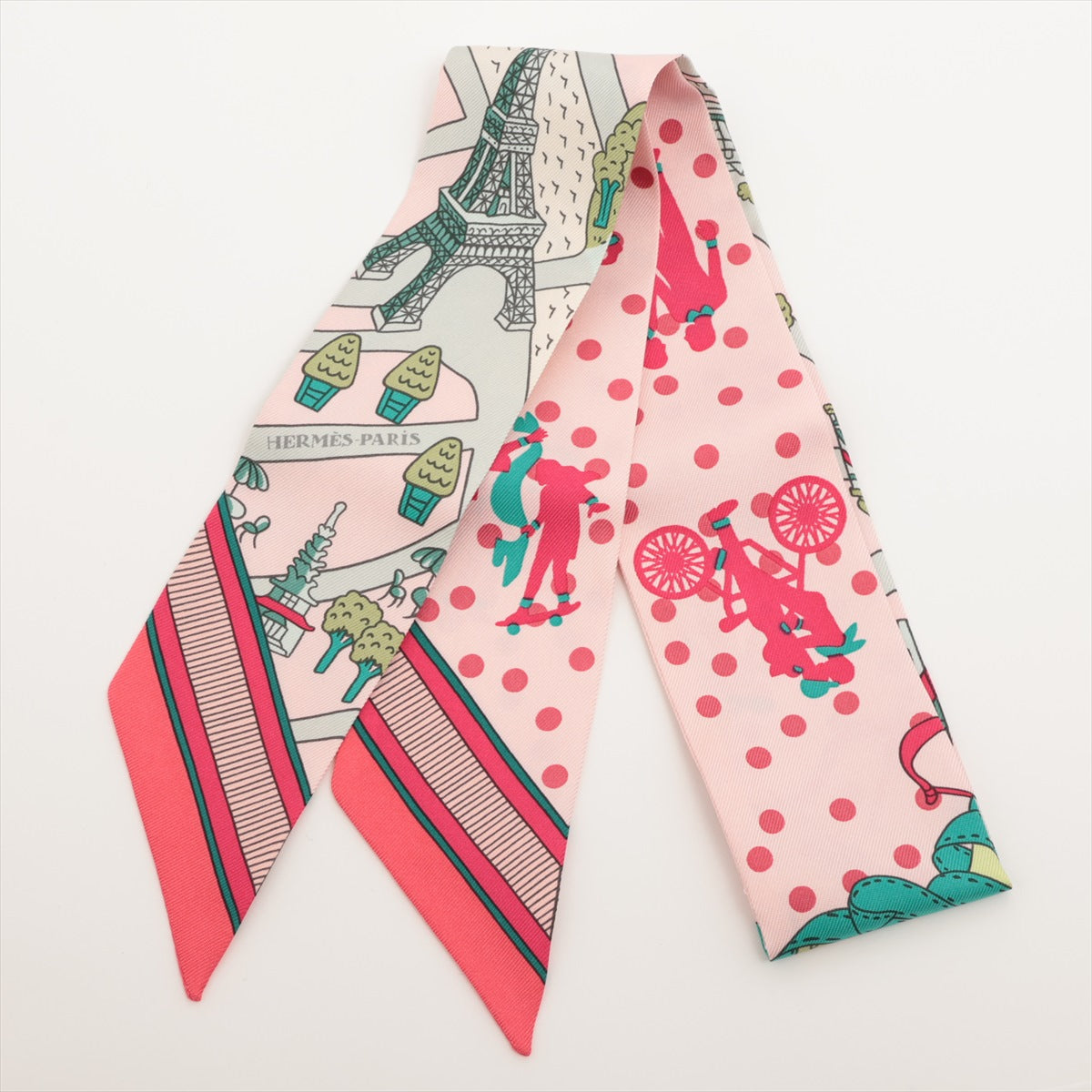 Hermès Twilly Les Nouveaux Amoureux de Paris Lovers in New Paris Scarf Silk Pink