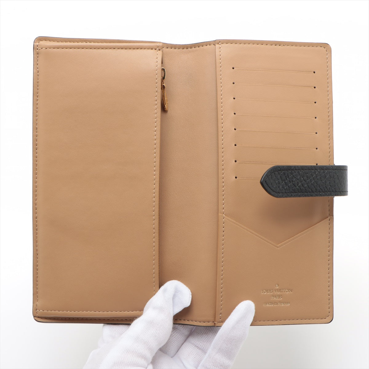 Louis Vuitton Taurillon LV vertical wallet M81330 Noir Long Wallet