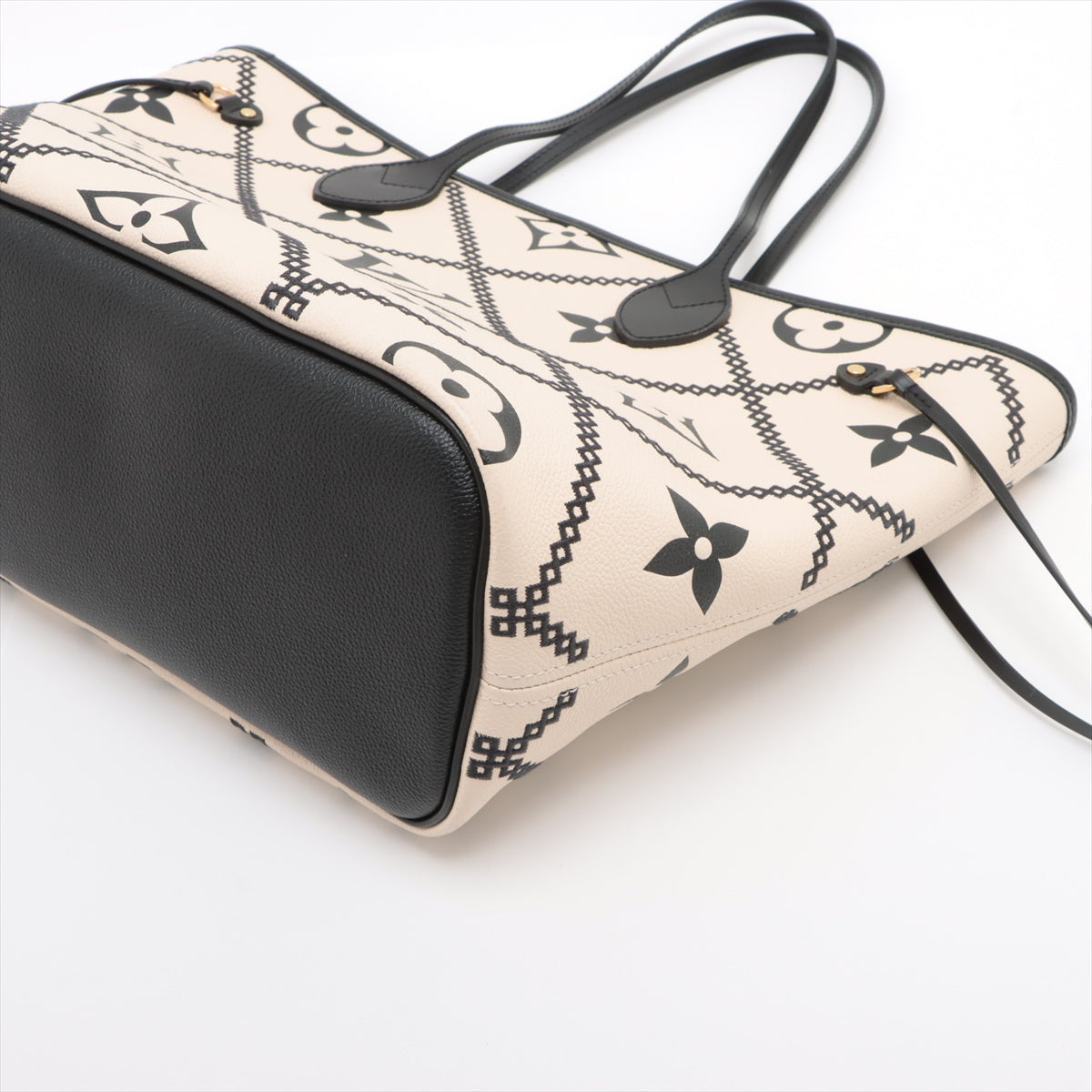 Louis Vuitton Monogram Empreinte Neverfull MM M46039
