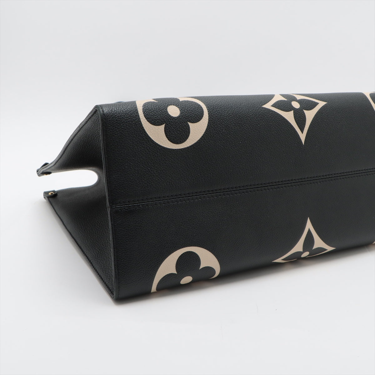Louis Vuitton Monogram Empreinte On the Go GM M45945
