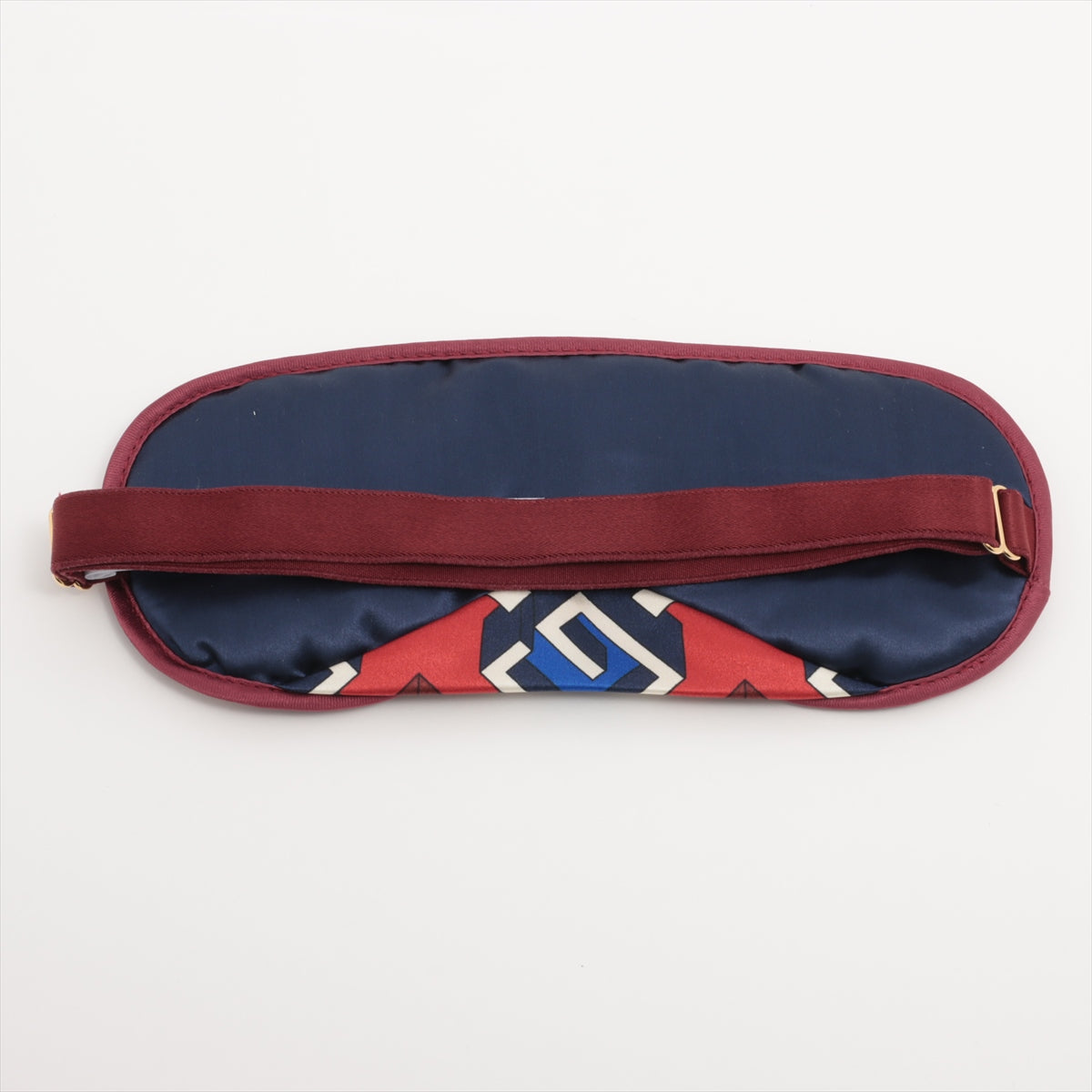 Gucci geometric G travel set M