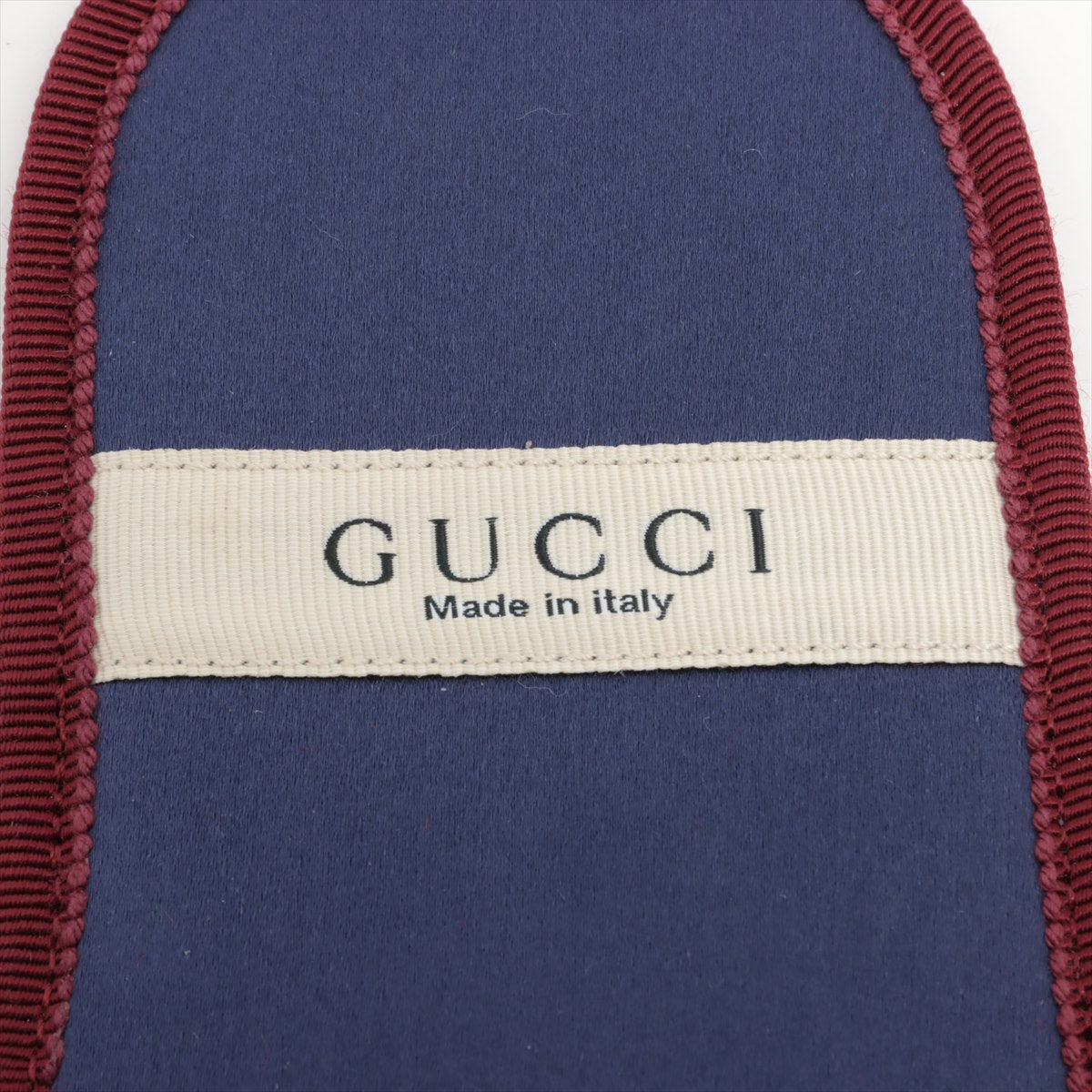 Gucci geometric G travel set S