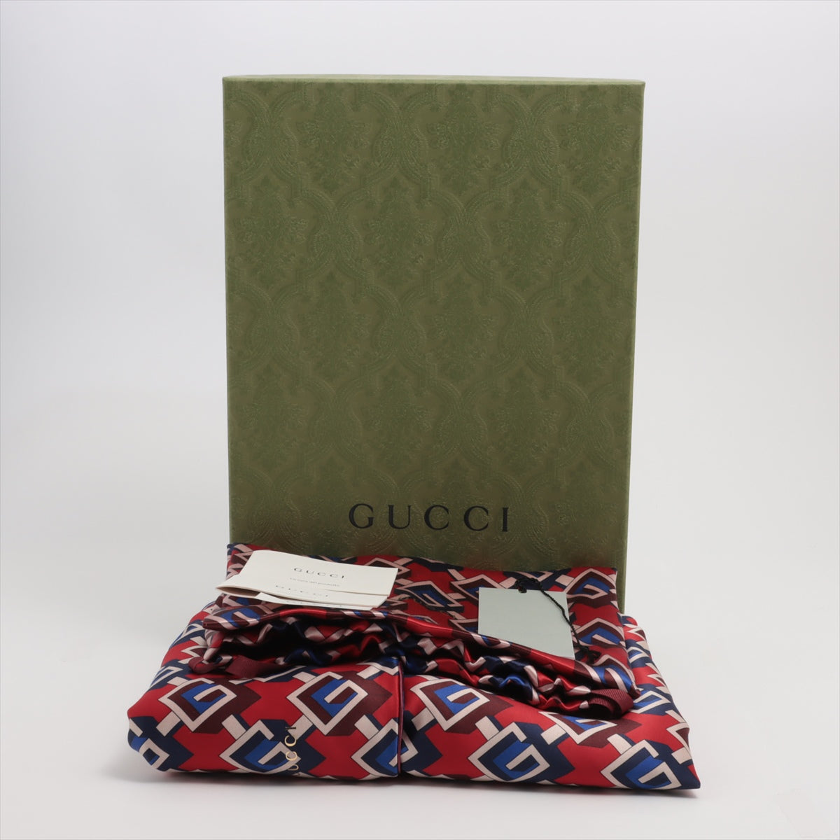 Gucci geometric G travel set S