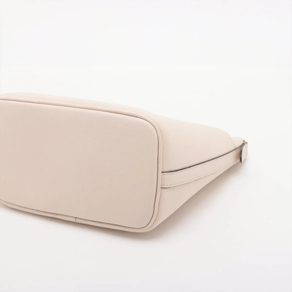Louis Vuitton Lock Me Rock and walk M24638 White