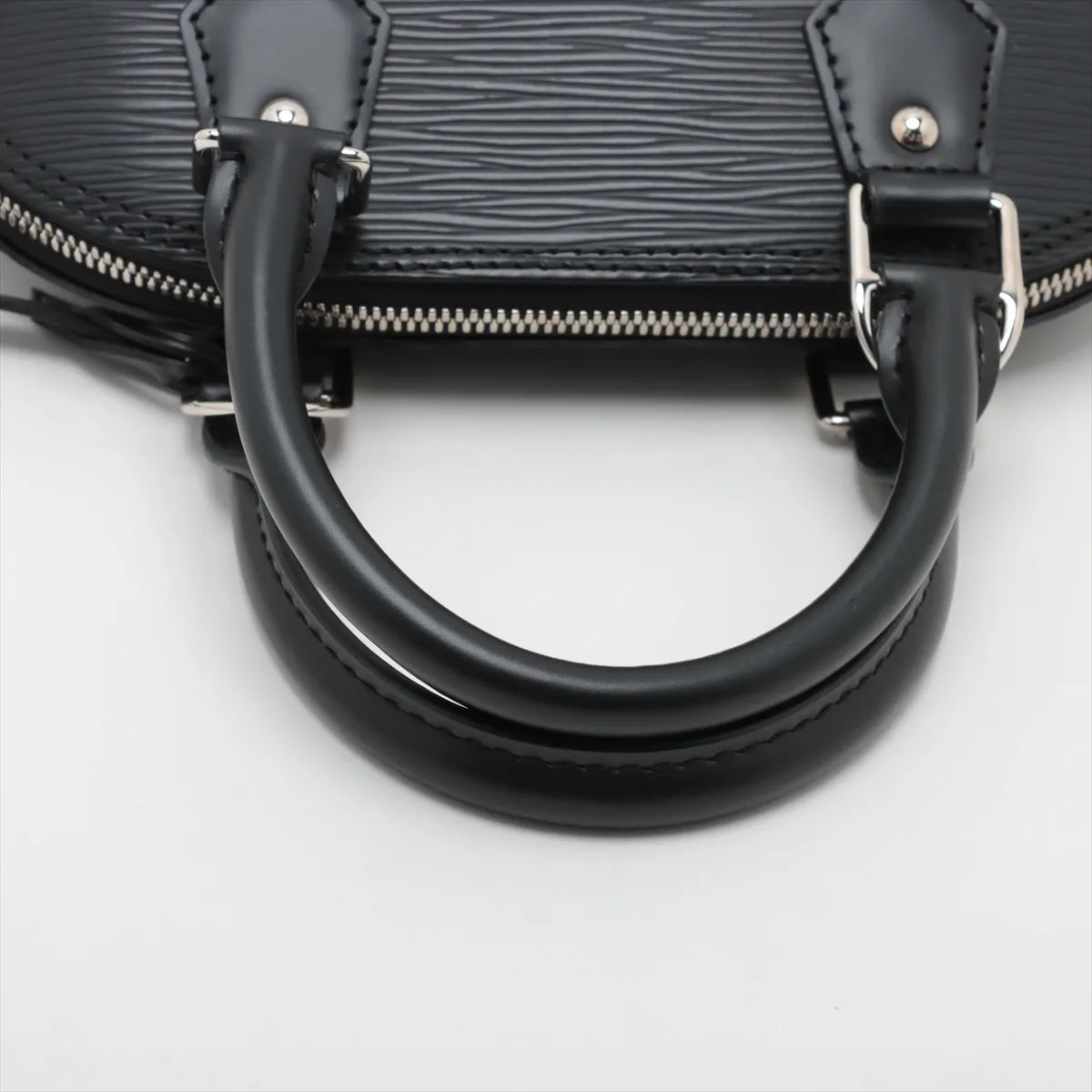 Louis Vuitton Epi Alma BB M40862 AA0187 Black