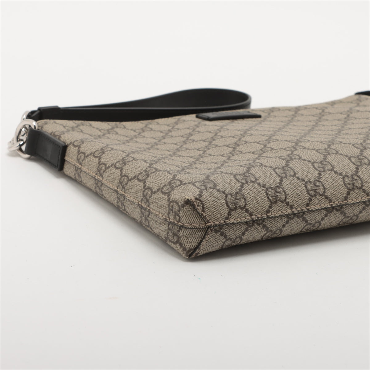 Gucci GG Supreme Clutch bag Beige 523293