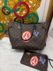 LOUIS VUITTON MM size World Tour neverfull with pouch