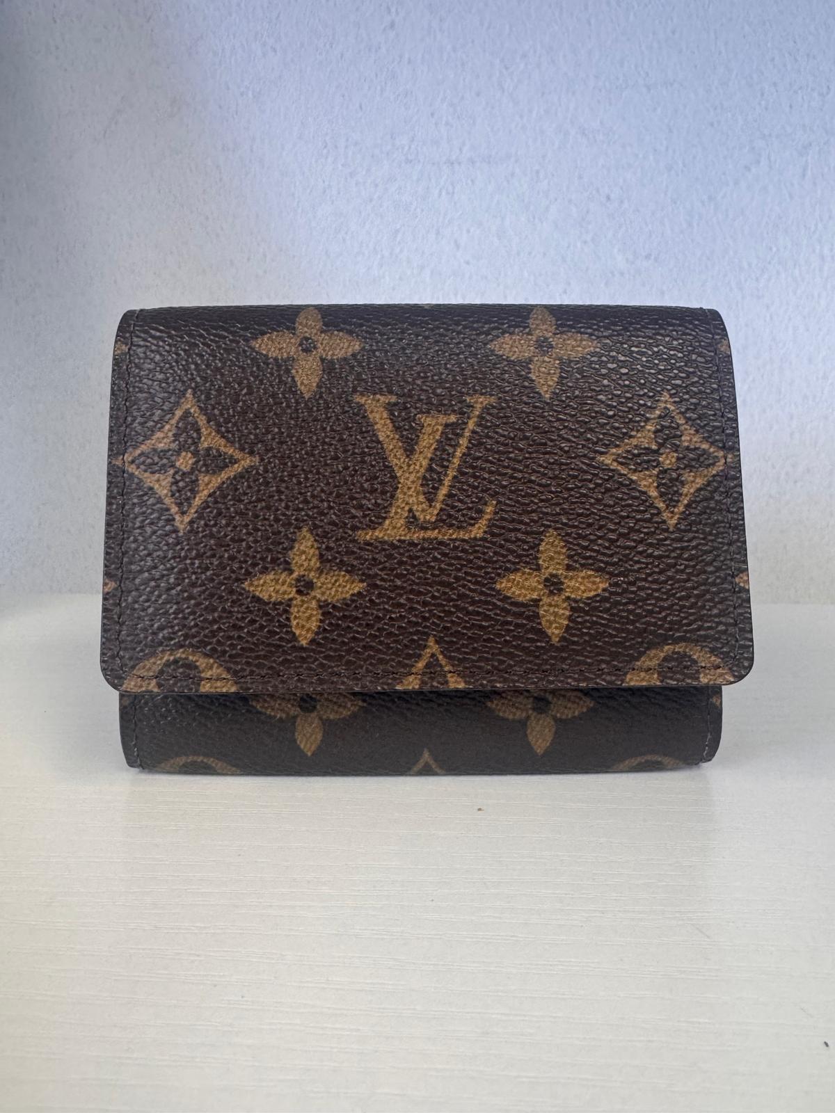 LOUIS VUITTON Monogram Foldover Card Holder
