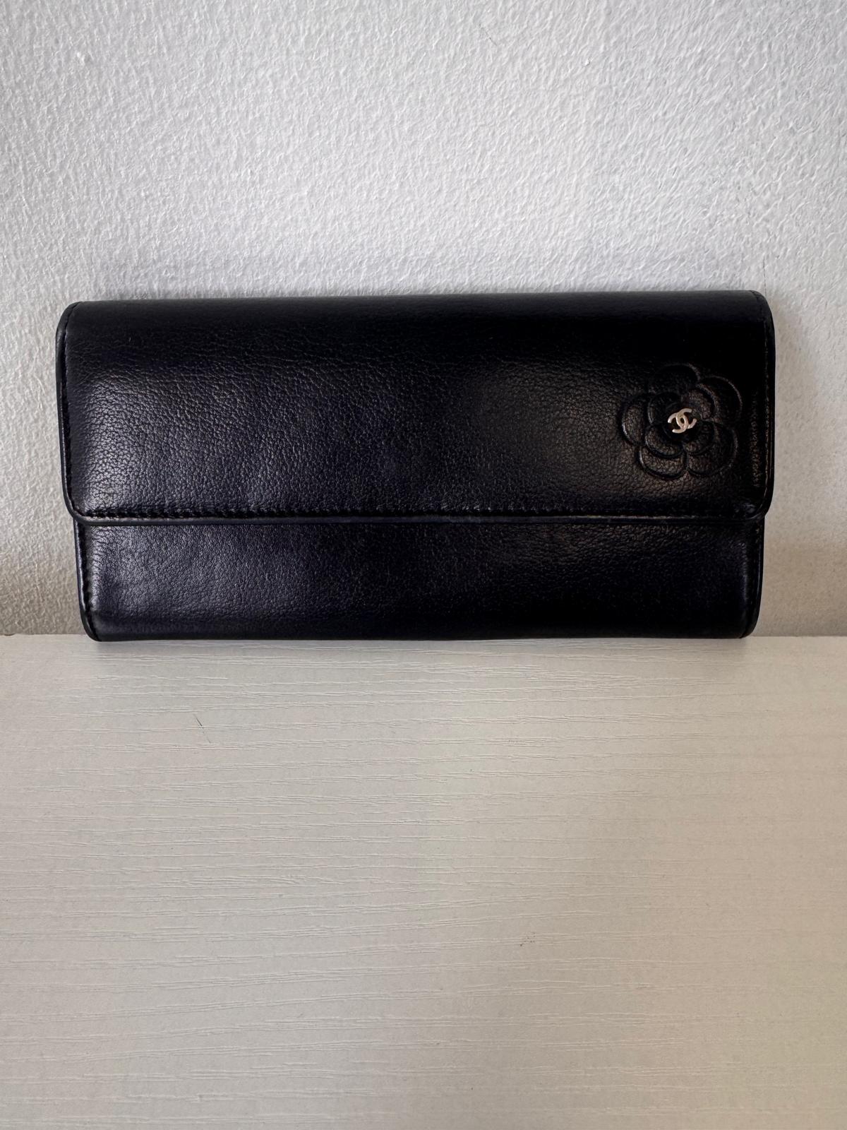 Chanel Vintage Black Camilla Flower Leather Wallet