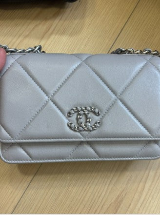 Chanel 19 WOC - Grey