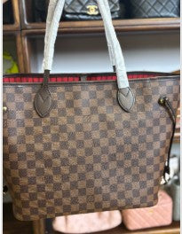 Louis Vuitton Damier Neverfull