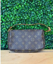 Louis Vuitton monogram pochette accessories