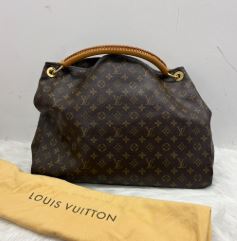 Louis Vuitton Monogram Artsy - SKU: LSCJ08110059