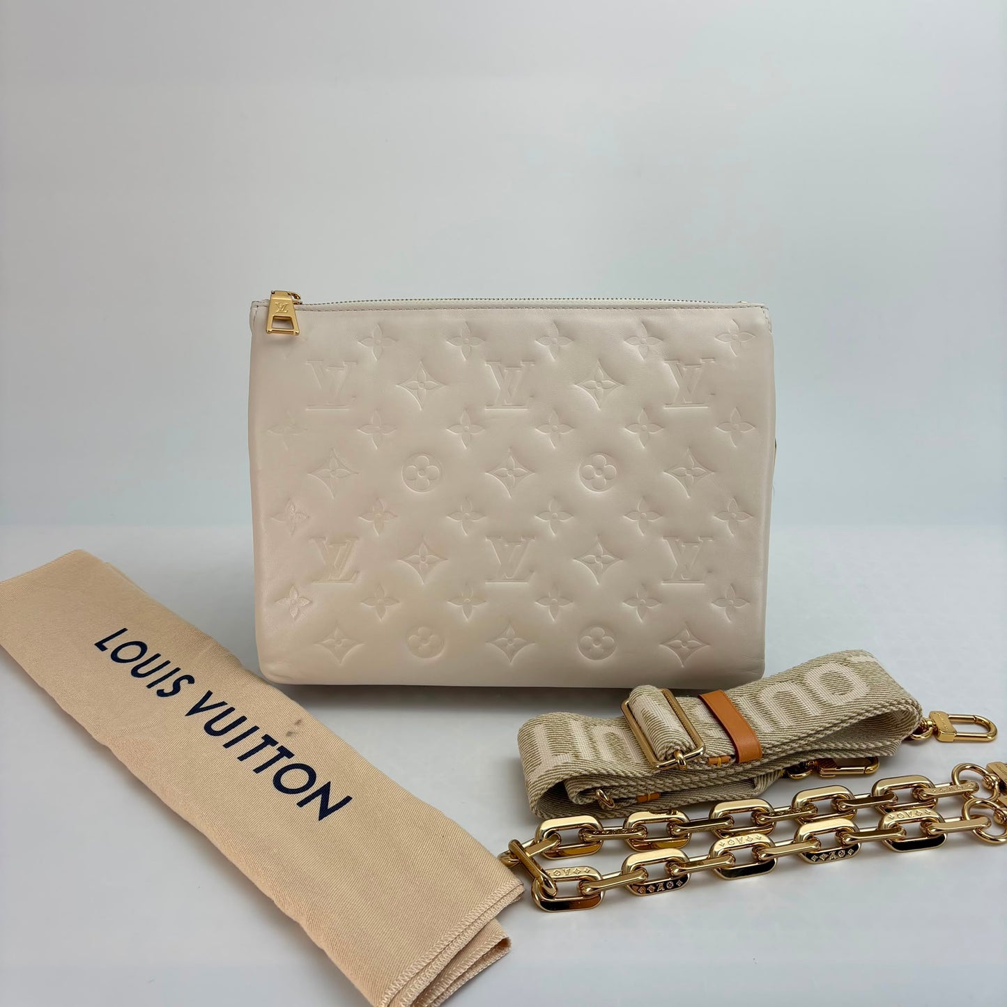 Louis Vuitton Off-White Coussin PM - SKU: LSCJ082600184