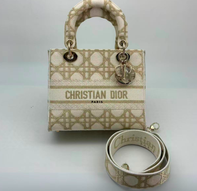 Dior White Medium D-Lite