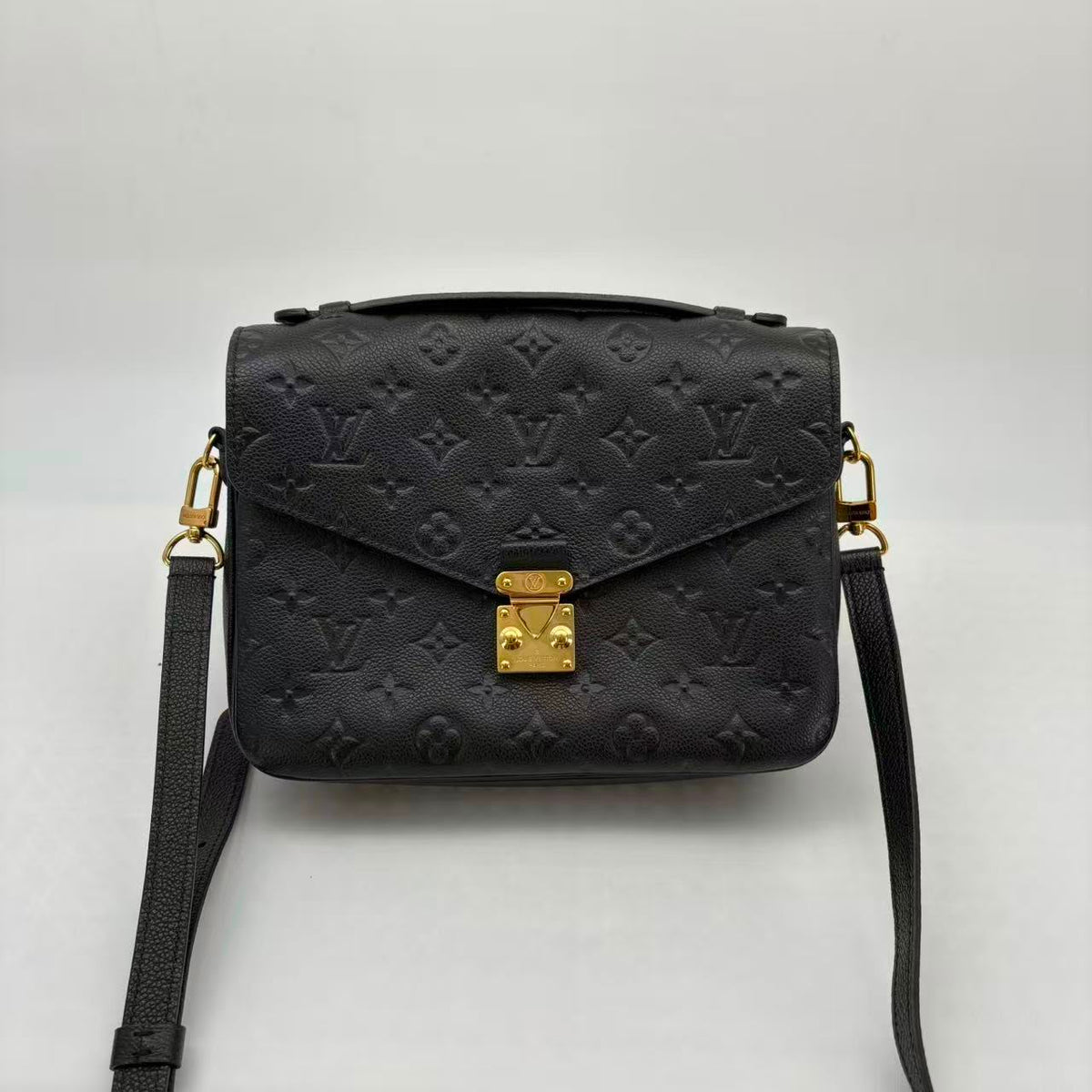 Louis Vuitton Black Empreinte Pochette Métis