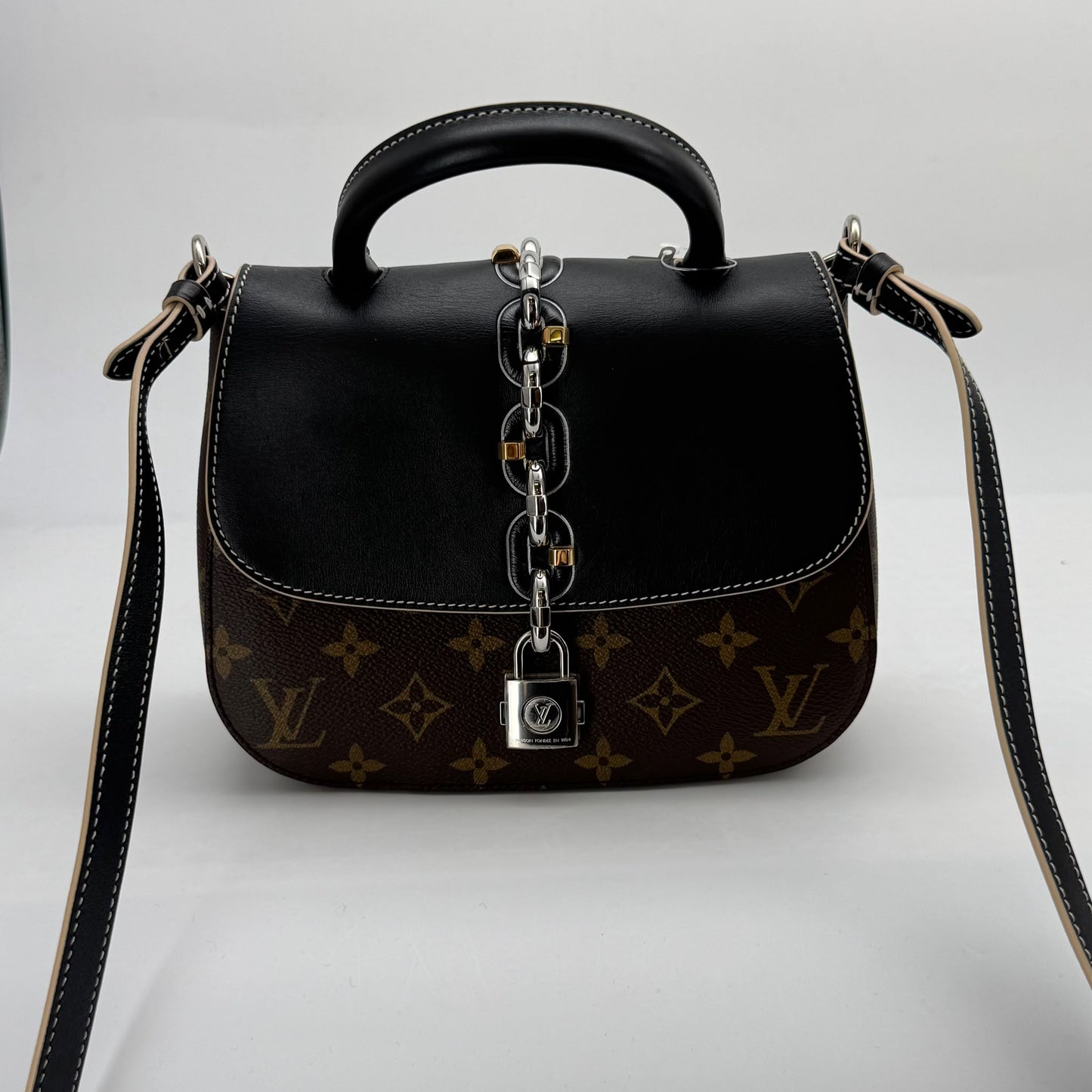 Louis Vuitton Black & Monogram Chain-It Flap