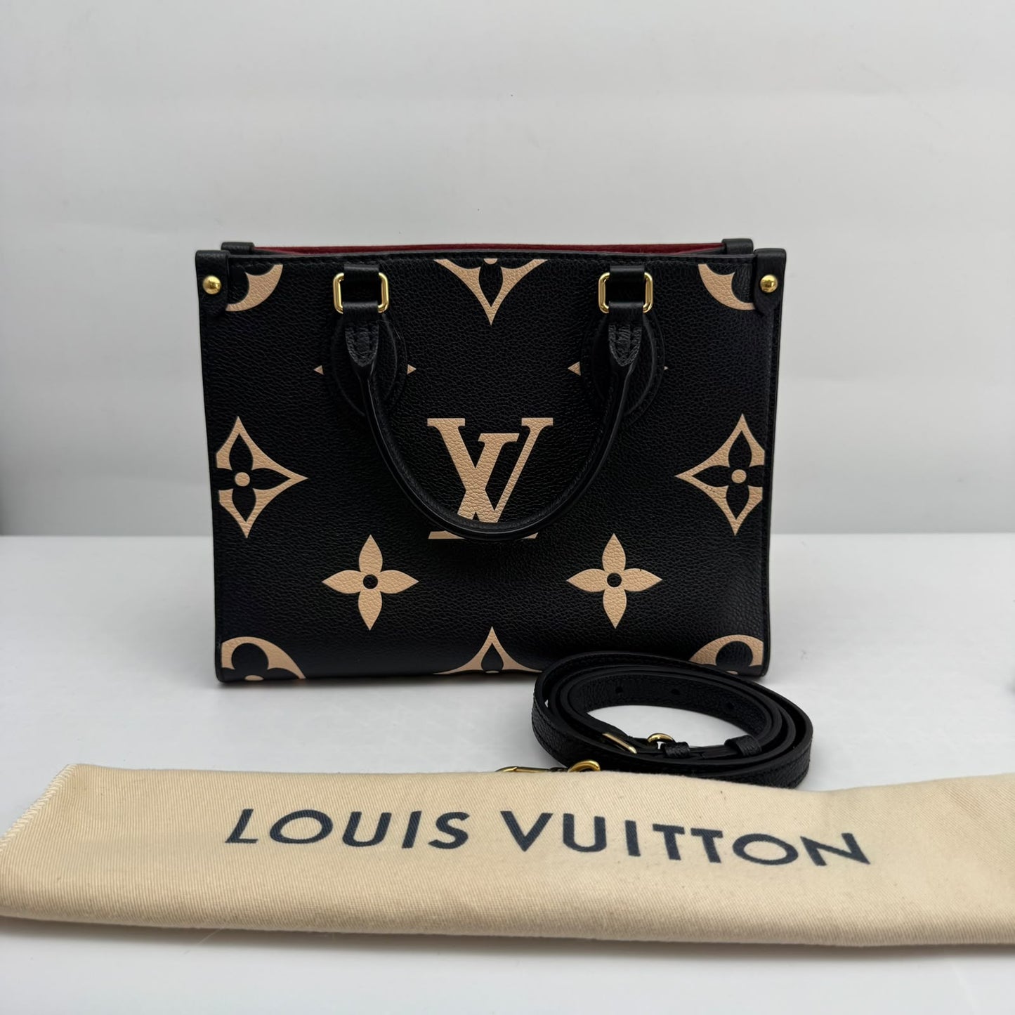Louis Vuitton Black & Ivory Empreinte OnTheGo MM