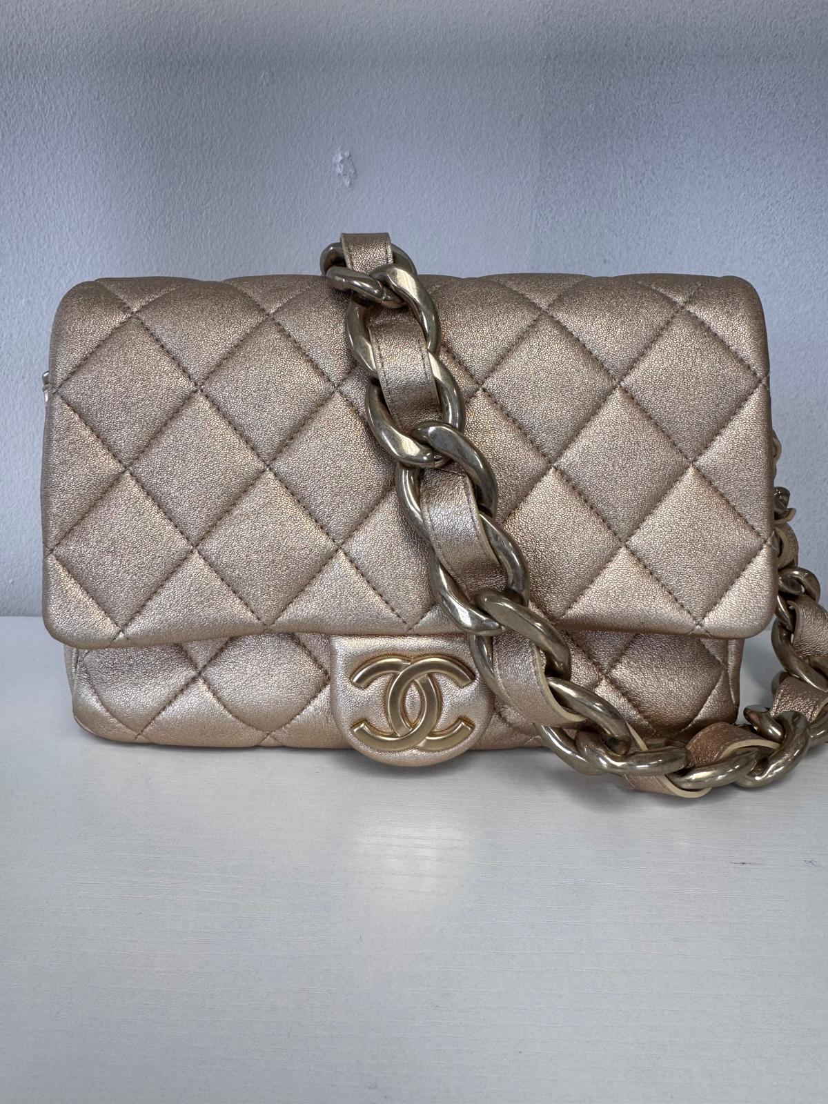 Chanel Classic Medium Single Flap Quilted Metallic Gold