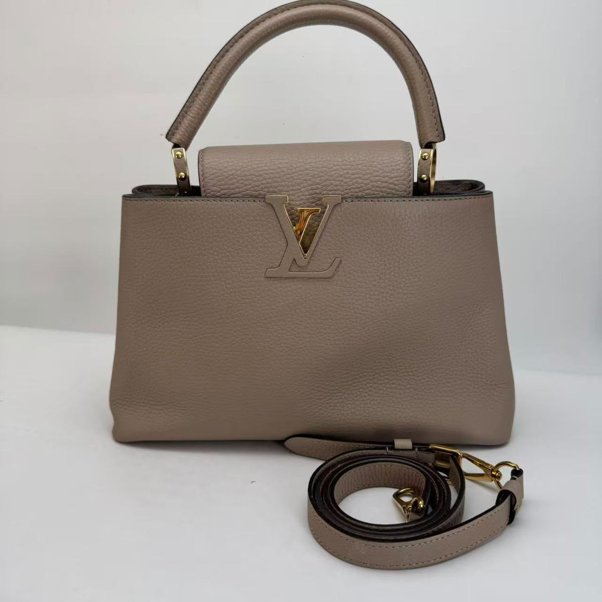 Louis Vuitton Beige Calfskin Capucines MM