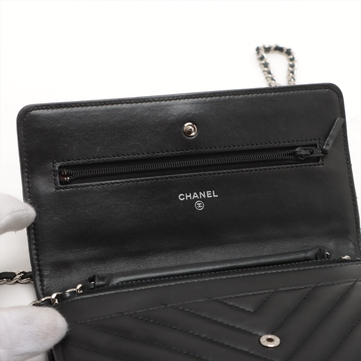 Chanel V Stitch Lambskin Chain Wallet