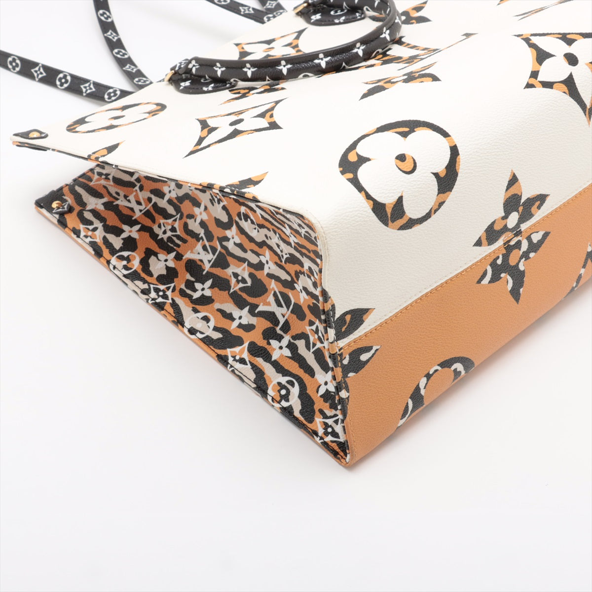Louis Vuitton MONOGRAM GIANT On the Go GM M44675