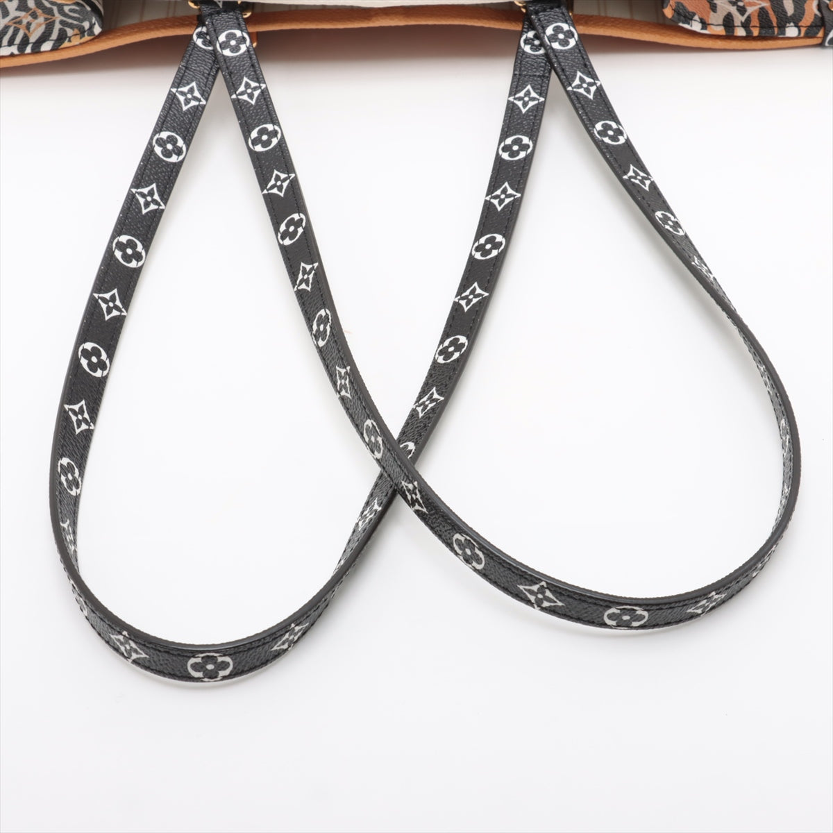Louis Vuitton MONOGRAM GIANT On the Go GM M44675