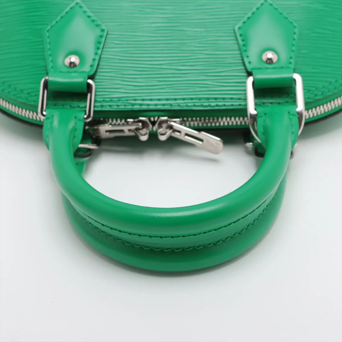 Louis Vuitton Epi Alma BB