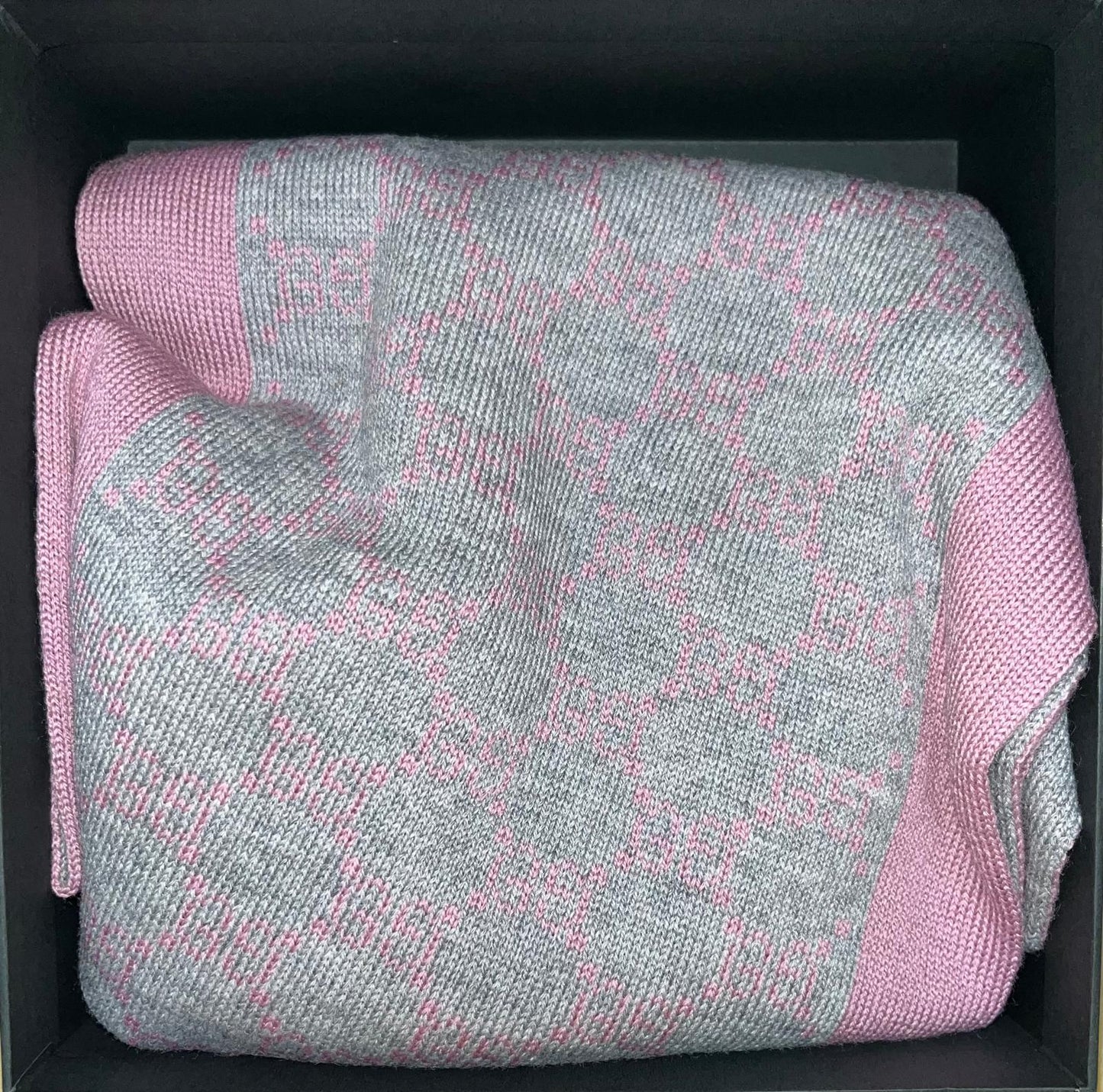 Gucci grey-lilac stripe 100% wool scarf with box