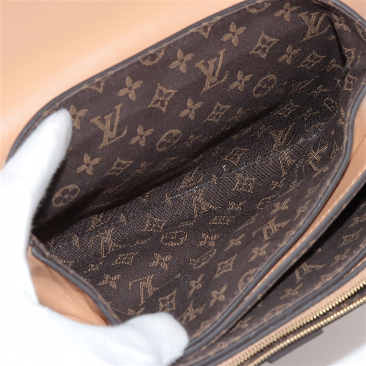 Louis Vuitton Monogram metal Rendez-Vous M58635
