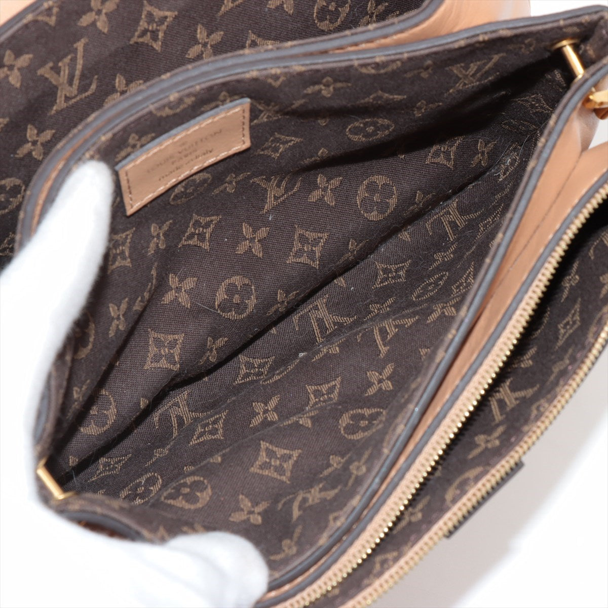 Louis Vuitton Monogram metal Rendez-Vous M58635