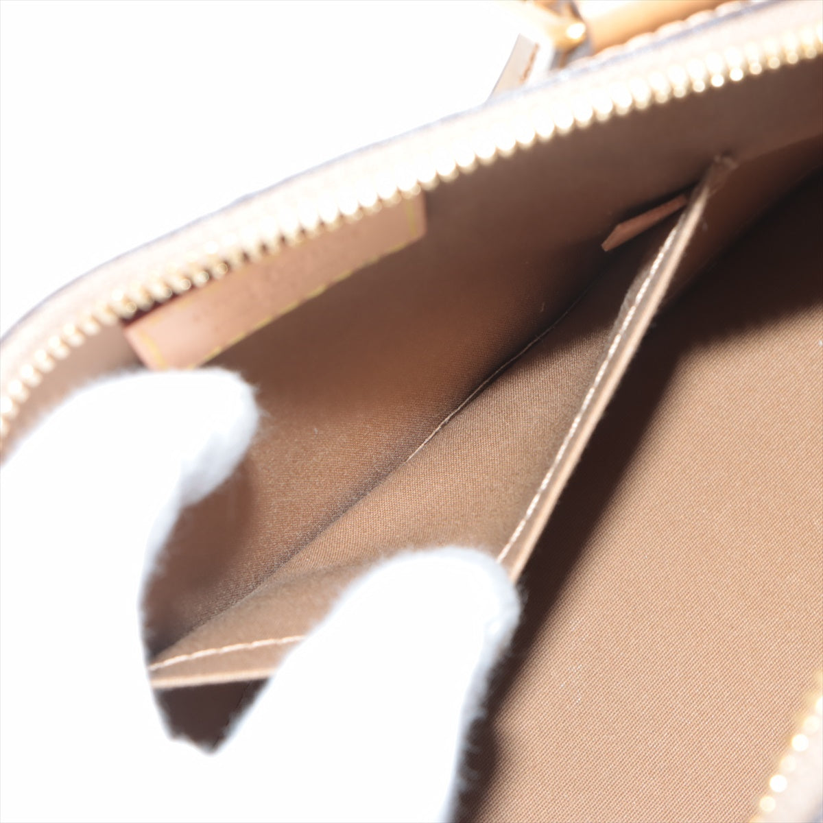Louis Vuitton Vernis Alma BB M91752 FL3195