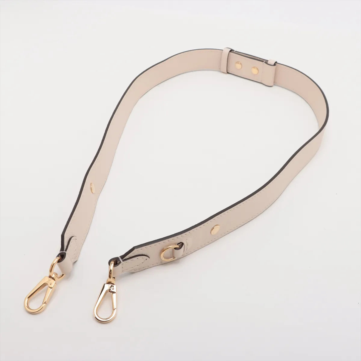 Louis Vuitton Lock Me Rock and walk M24638 White