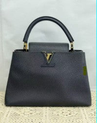 Louis Vuitton Black Capucines MM with strap