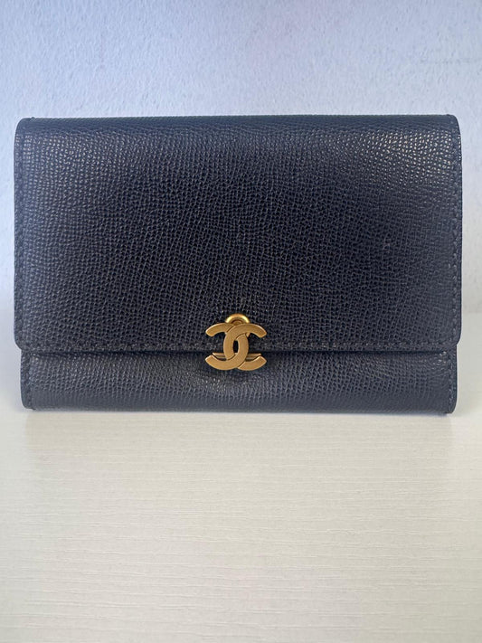 CHANEL Black Leather Vintage Wallet - 5 Series