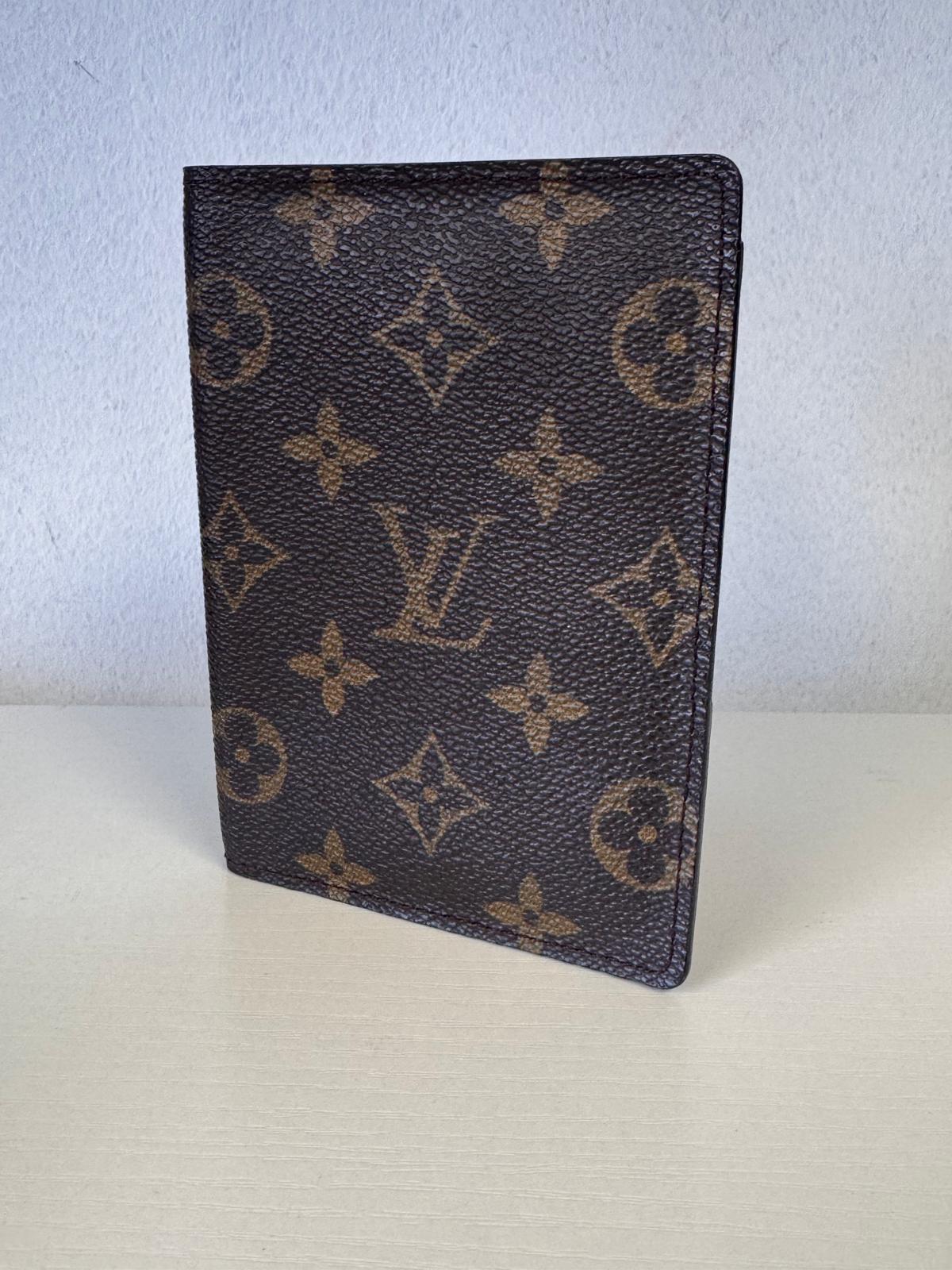 LOUIS VUITTON Monogram Passport Cover