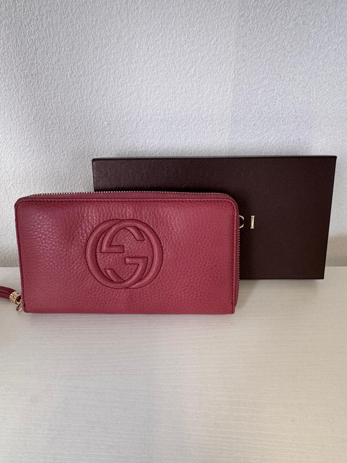 Gucci Muve Soho Long Zip Wallet