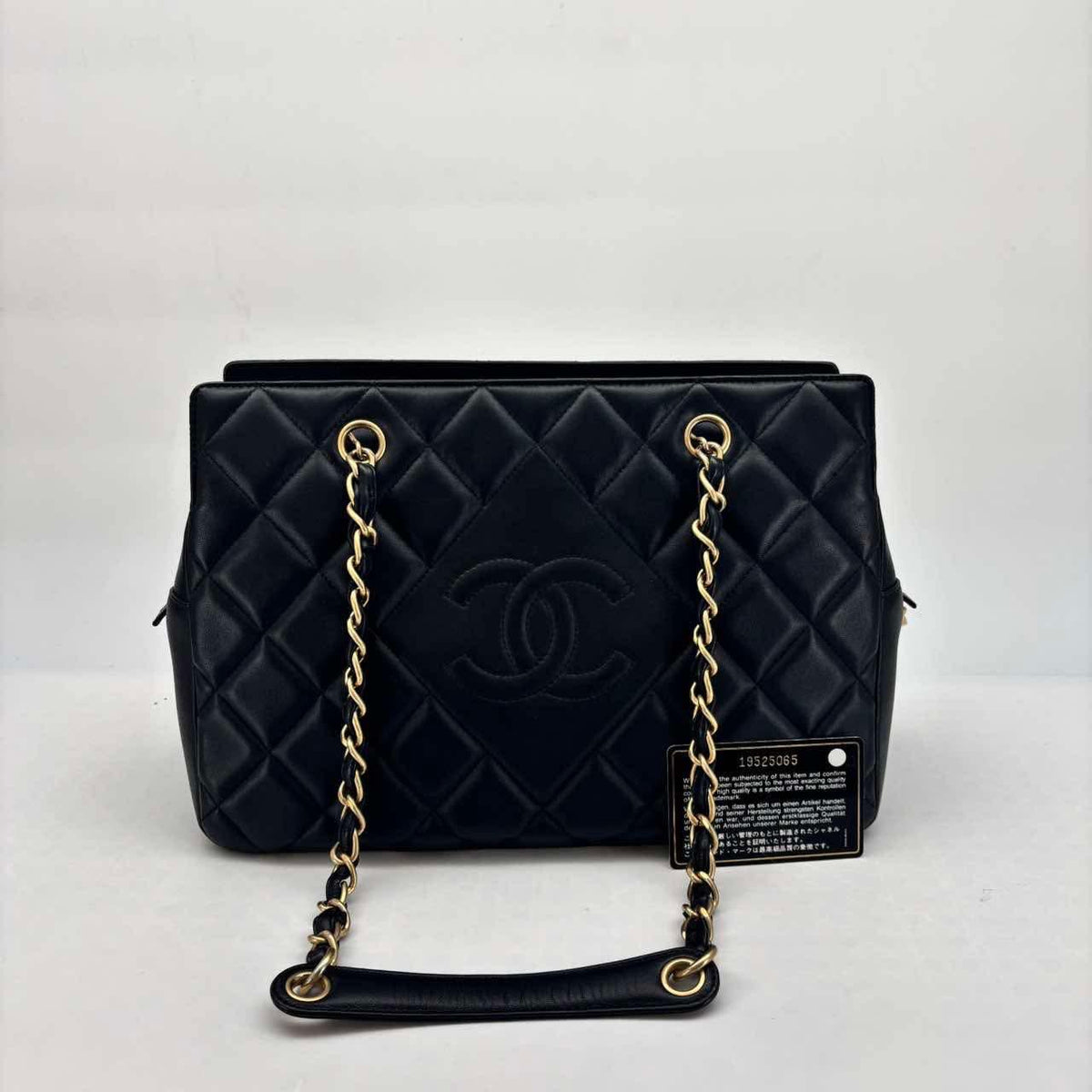 Chanel Black Lambskin Tote, Series 19, Seal, Card