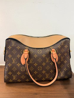 Louis Vuitton Tuileries Besace Bag Monogram Canvas with Leather