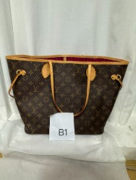 Louis Vuitton Monogram MM Neverfull Pink Interior