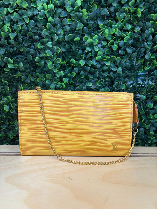 LOUIS VUITTON Epi Bucket PM Pouch Yellow LV Auth 140748