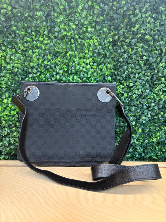 GUCCI GG Canvas Shoulder Bag Black Silver 120841 Auth 141350