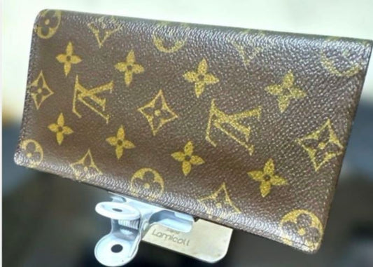 Louis Vuitton Portefeuille Monogram Wallet